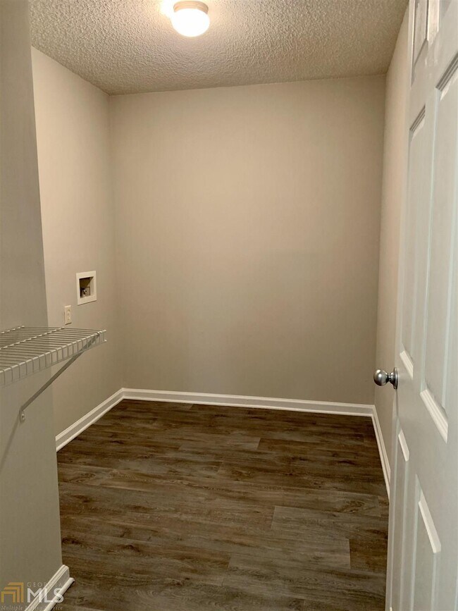 Building Photo - 1225 Persimmon Place Dr