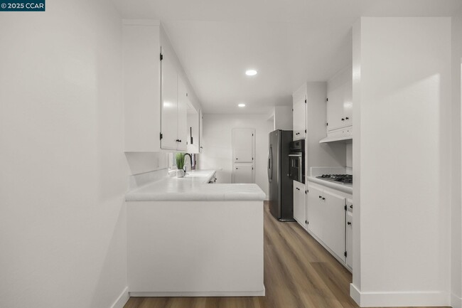 Building Photo - 3934 Bellwood Dr