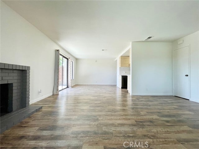 Building Photo - 1629 Sherwood Village Cir