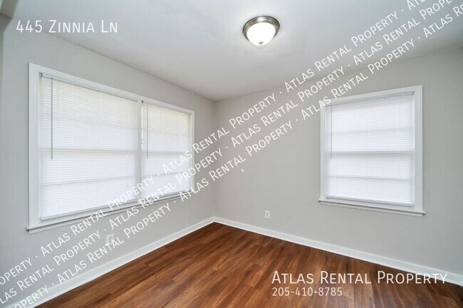 Building Photo - 445 Zinnia Ln