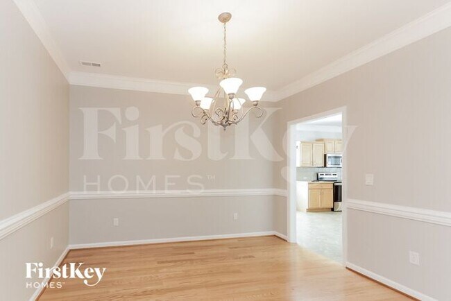 Building Photo - 104 Ivy Creek Ln