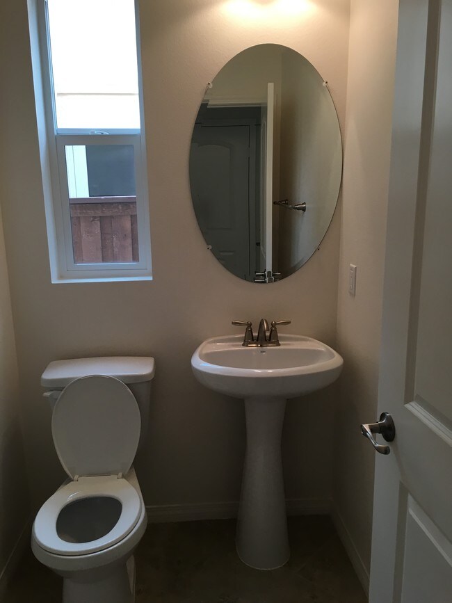 Building Photo - 888 Madison Court