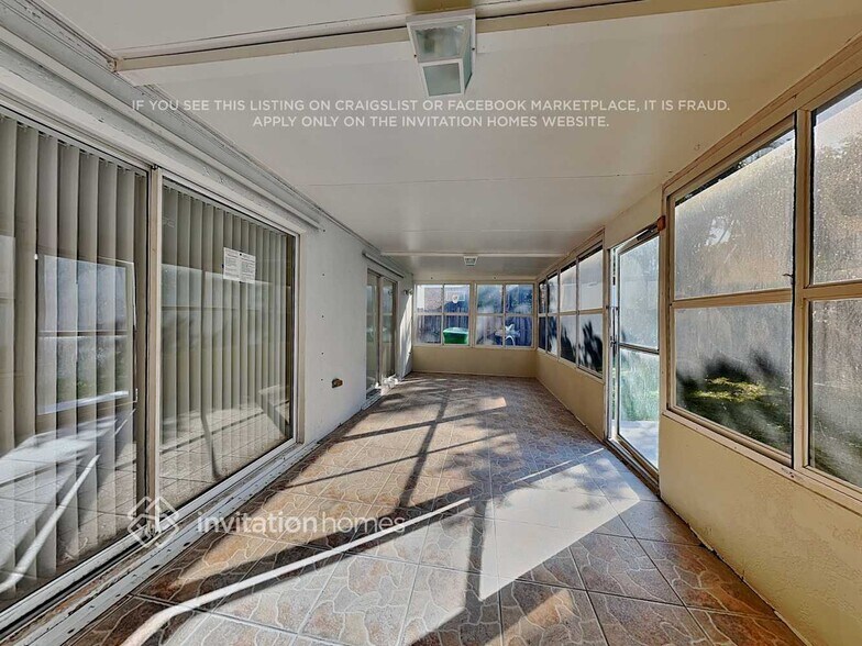 Building Photo - 12152 NW 35th Pl