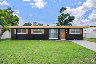 Building Photo - 1707 Windsor Way