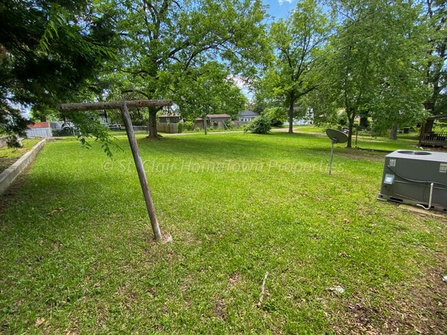 Building Photo - Charming Newly Remodeled 2-Bedroom Home fo...