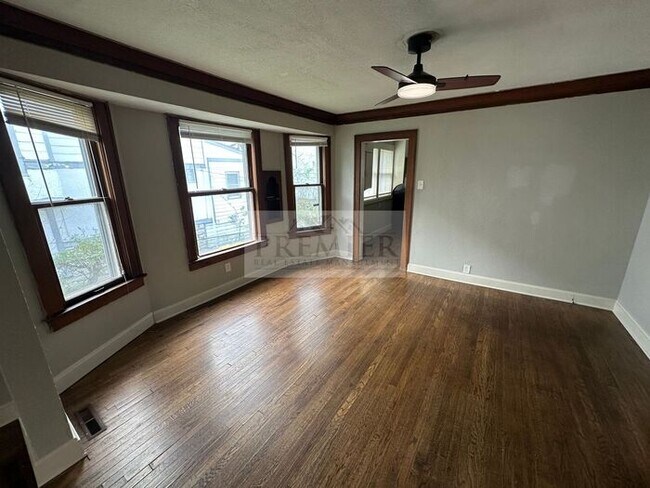 Building Photo - 5618 Forest Ave