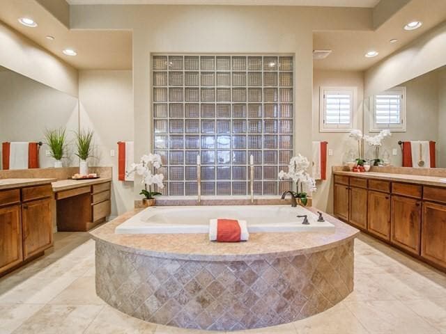 Building Photo - 36651 N Porta Nuova Rd