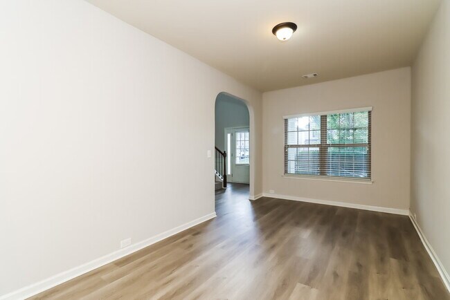 Building Photo - 638 Ocean Ave