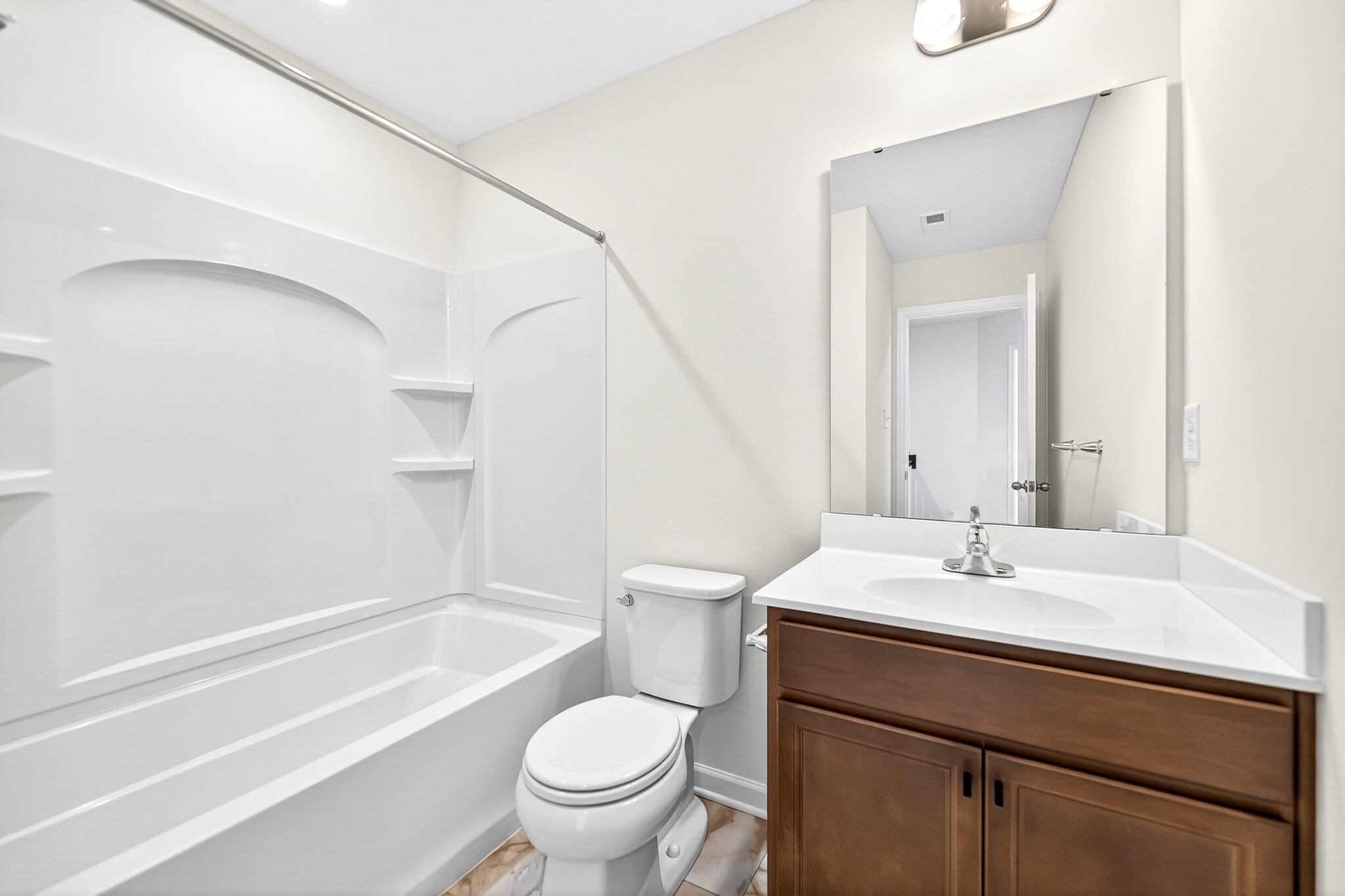 Building Photo - 600 Dana Dr