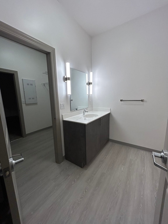 Building Photo - 626 Main St