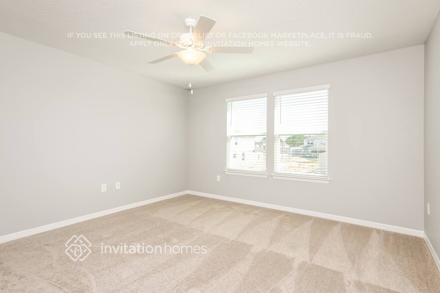 Building Photo - 225 Woodsage Pl
