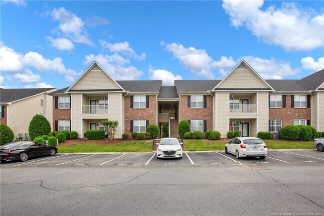 Building Photo - 3BD 2Bath Condo
