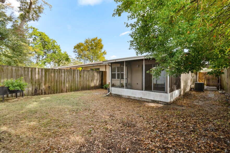 Building Photo - 1108 Amble Ln