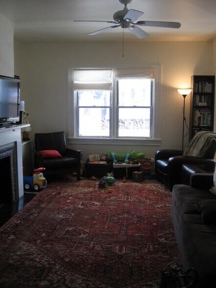 Living Room - 364 Lehigh Ave