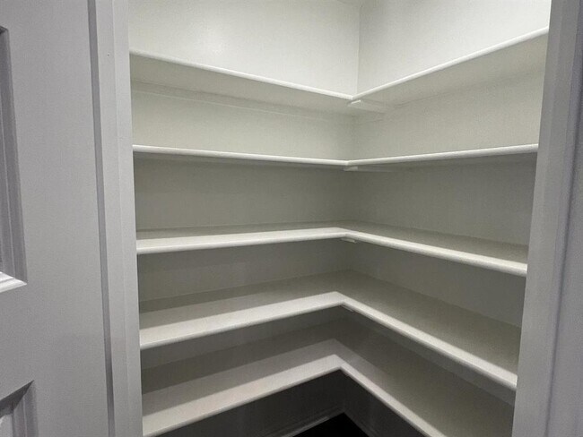 Building Photo - 2765 Alice Wy