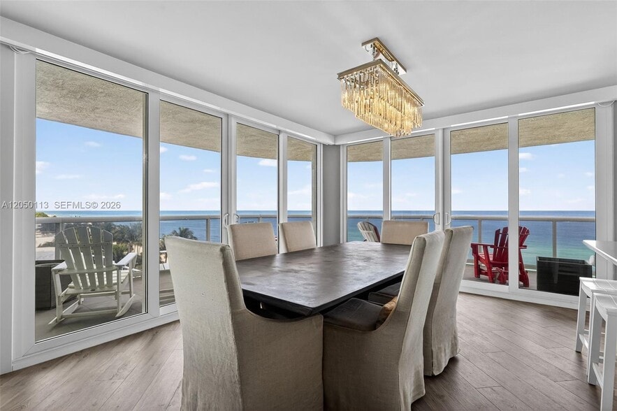 Building Photo - 16711 Collins Ave
