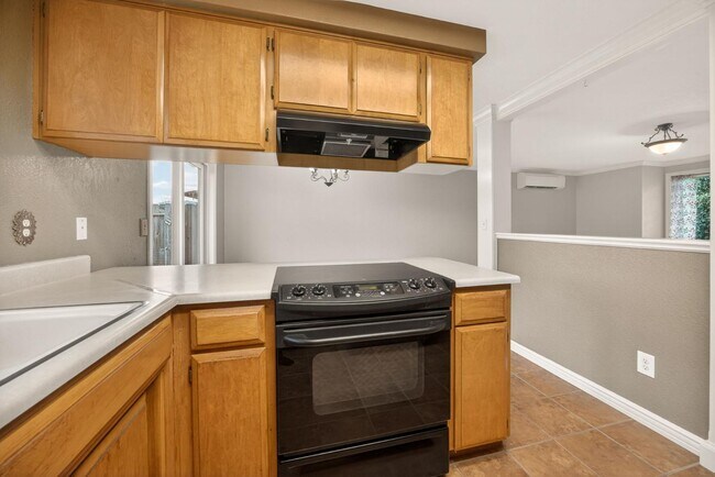 Building Photo - 1517 Westfield Way