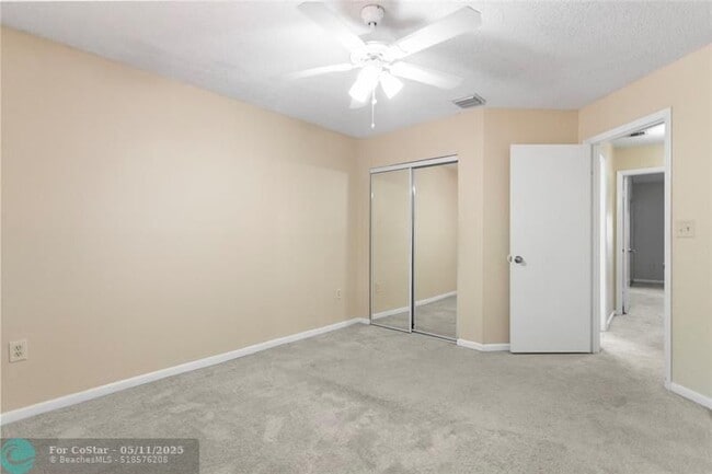 Building Photo - 640 N University Dr