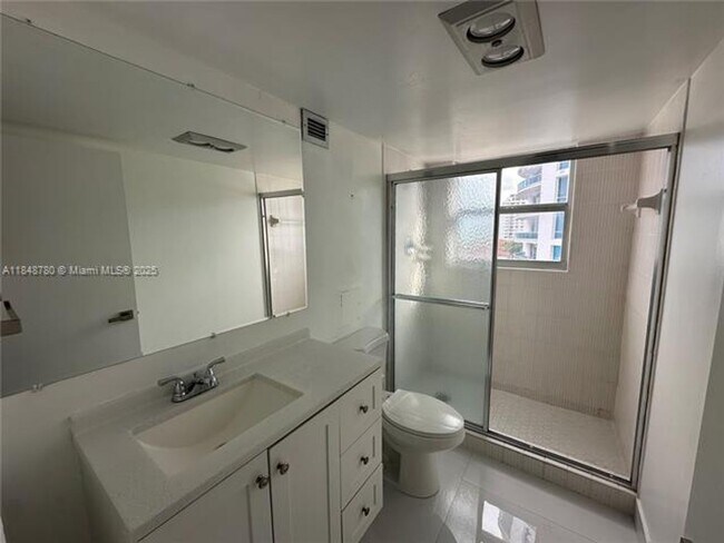 Building Photo - 6039 Collins Ave