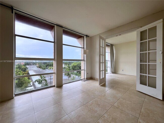 Primary Photo - 2101 Atlantic Shores Blvd