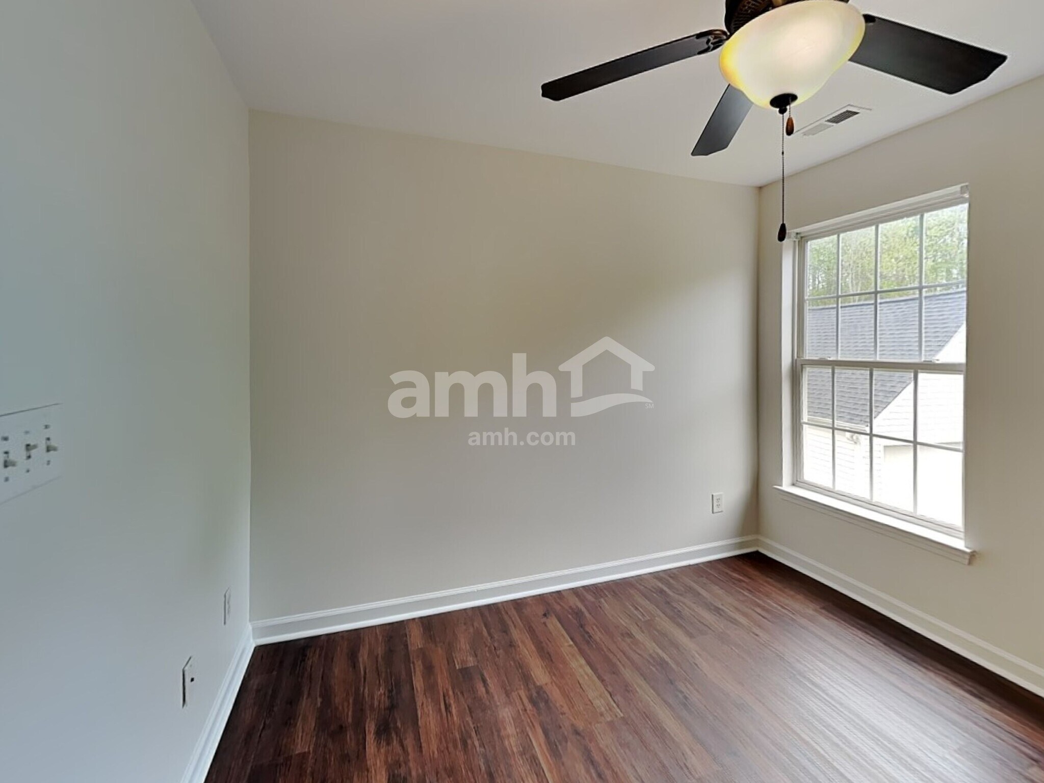 Building Photo - 1421 Juniper Hills Ln