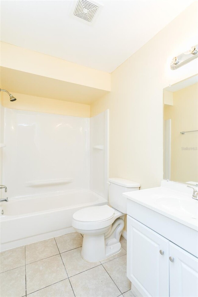 Building Photo - 296 Flower Ln