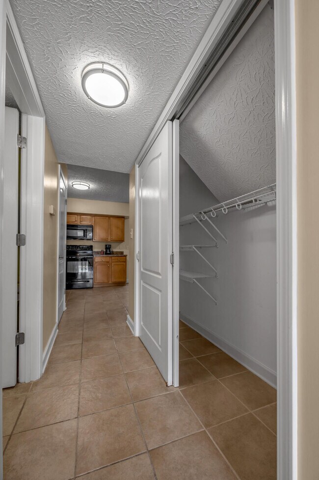 Building Photo - 139 Regency Point Path