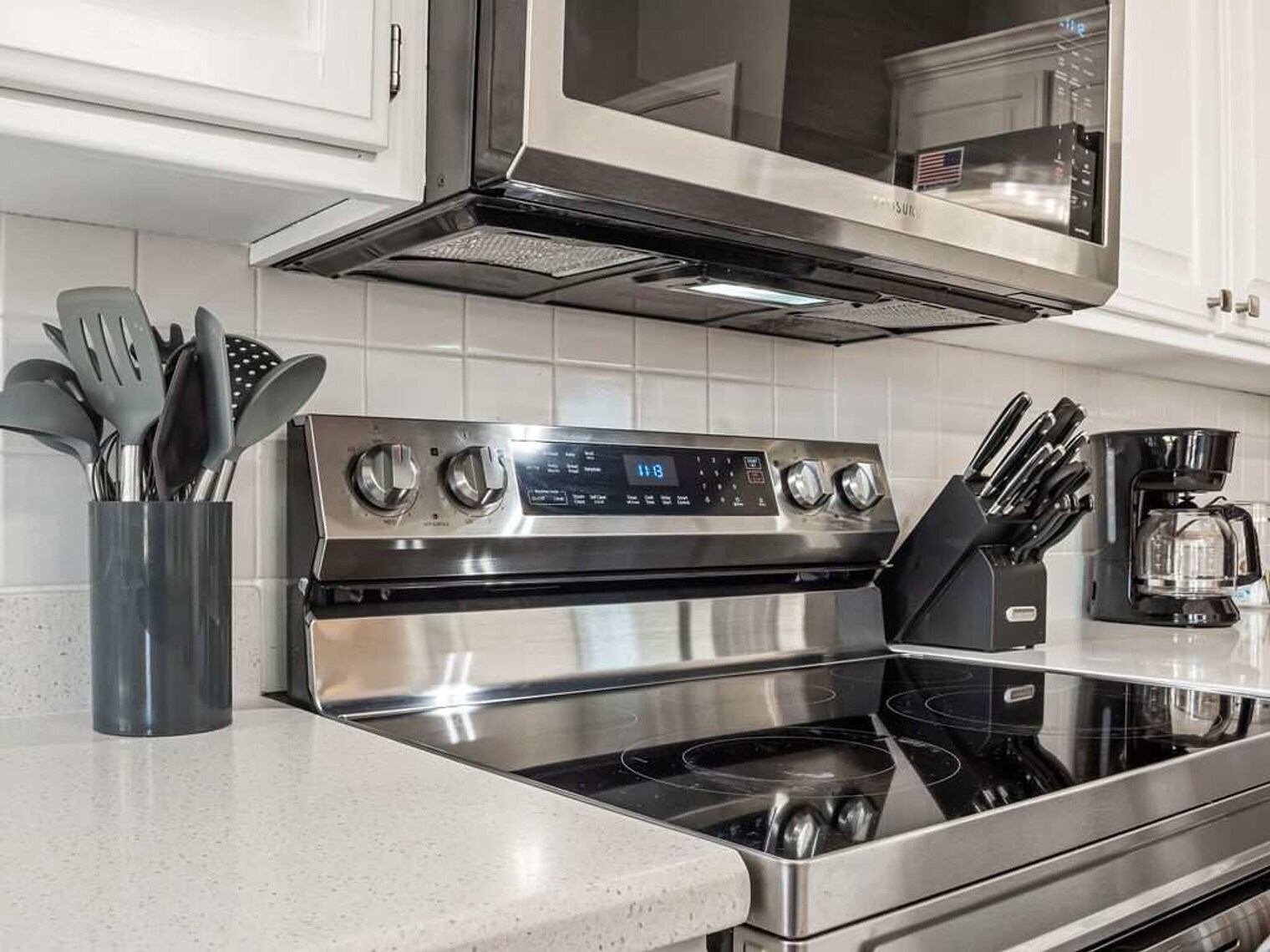 Building Photo - 410 Willington Ln