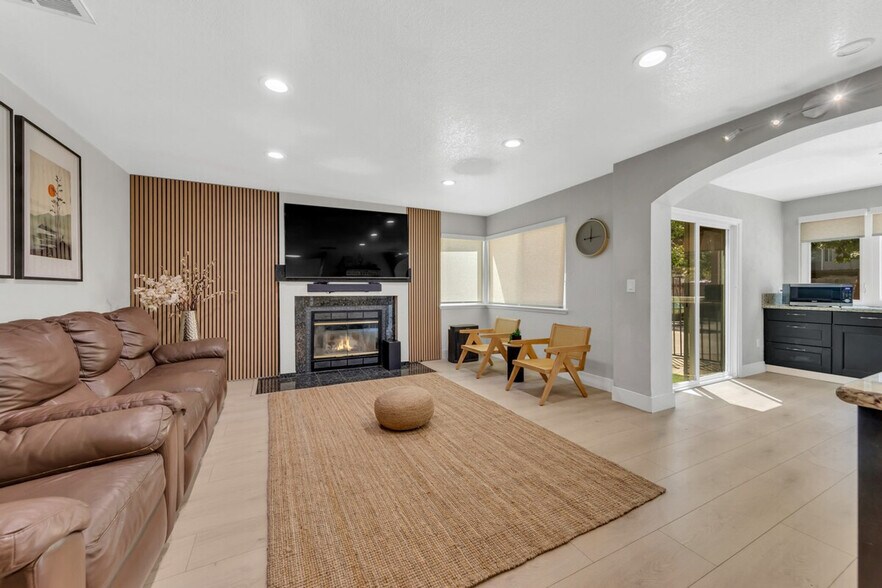 Building Photo - 8004 Caymus Dr