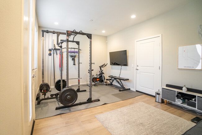 Building Photo - 2516 S Escondido Blvd