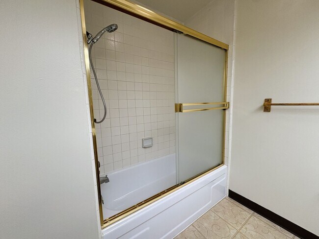 Building Photo - Charming 2BR/2BA Condo Steps from Downtown Mountain View