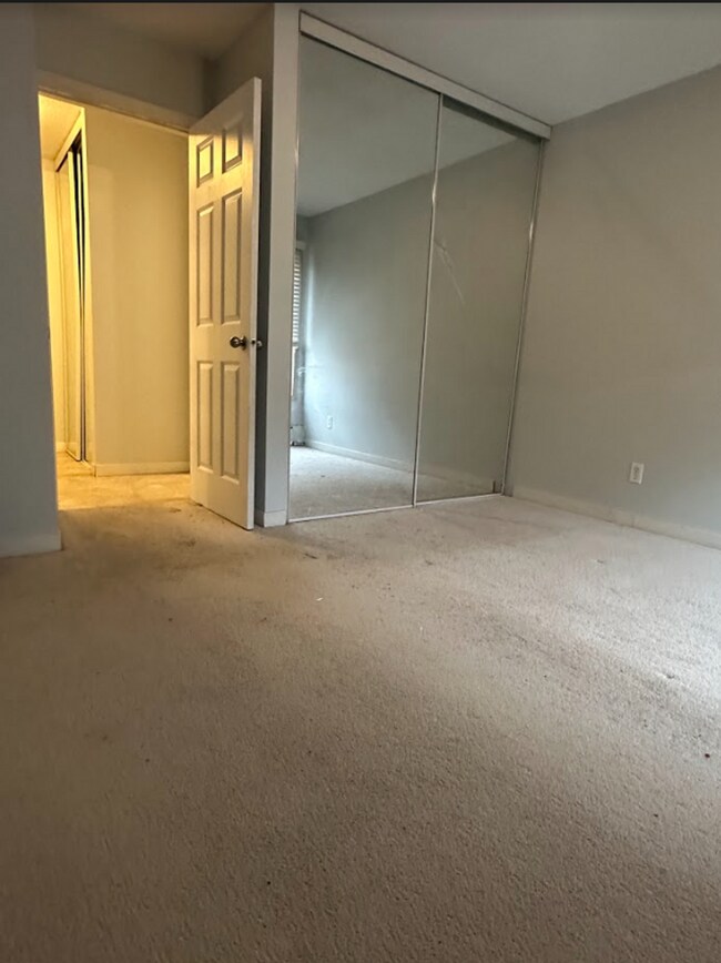 Building Photo - 3729 Snelling Ave