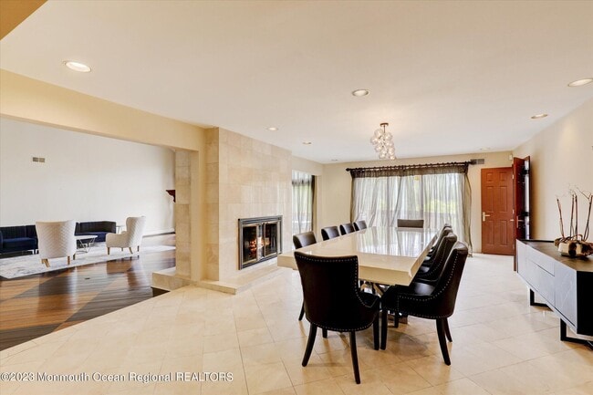 Building Photo - 84 Wickapecko Dr