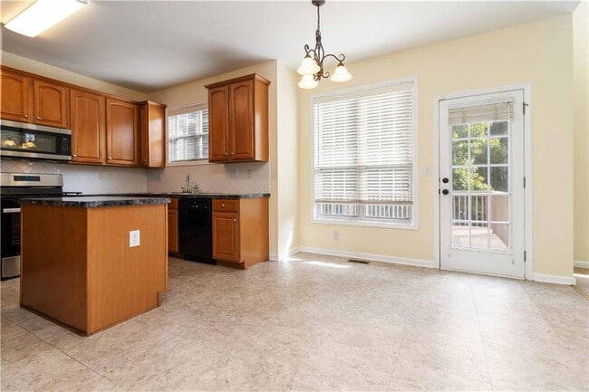 Building Photo - 6281 Vinings Vintage Dr SE