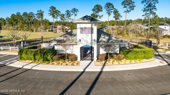 Building Photo - 86578 Lazy Lake Cir