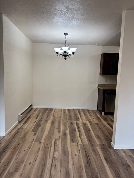 Building Photo - 100 Kinross Dr