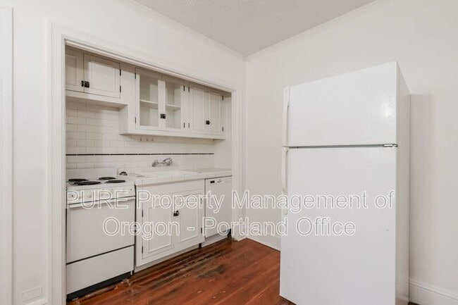 Building Photo - 20 NW 16th Ave