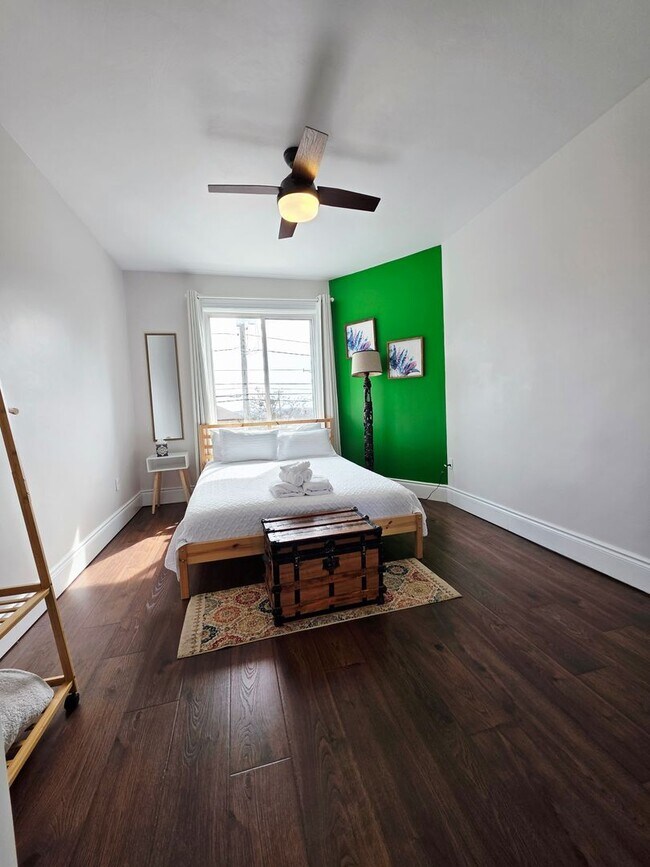 Building Photo - 9 Bailey Ave