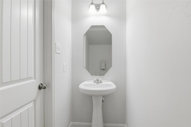 Building Photo - 3 Santa Barbara Dr