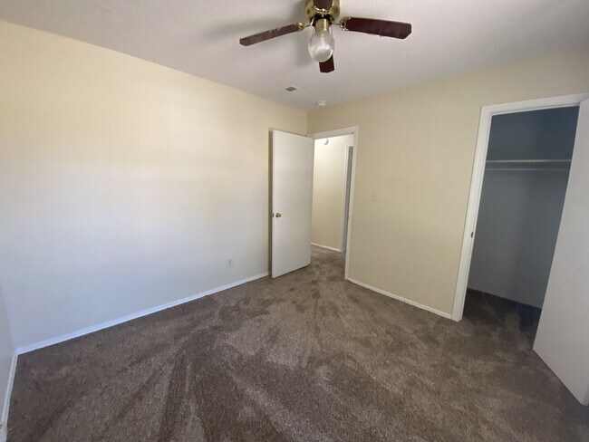 Building Photo - 4532 Hillside Dr