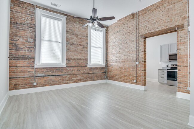 Building Photo - 1 Bedroom 1 Bathroom Apartment in Harlem