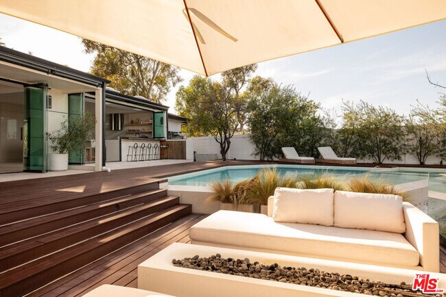 Building Photo - 3382 Scadlock Ln