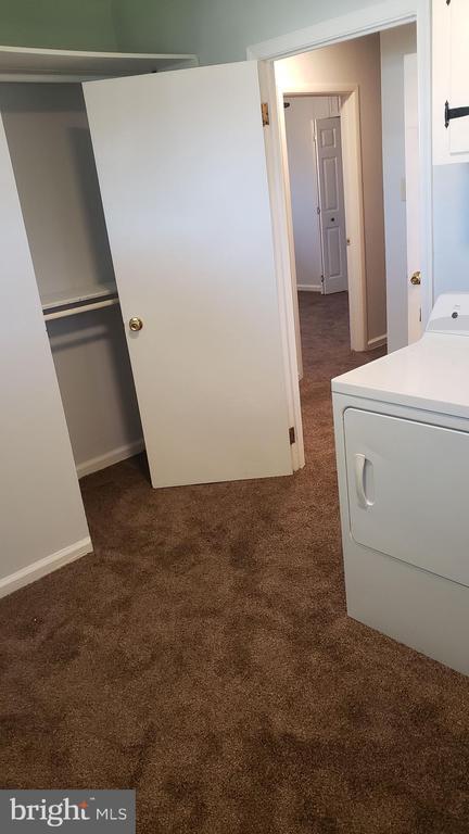 Building Photo - 212 Allendale Dr