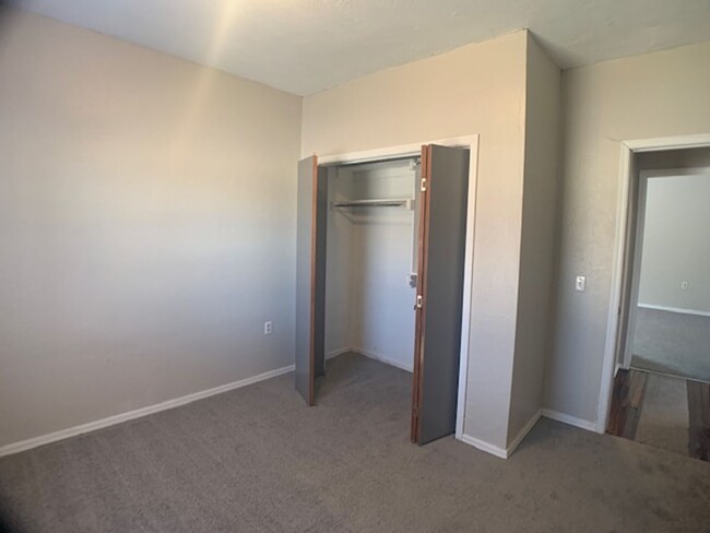 Building Photo - Move -in Special: 3 Bed Home OKC