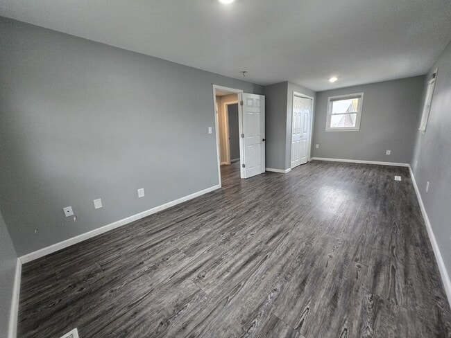 Building Photo - 1618 S 18th St