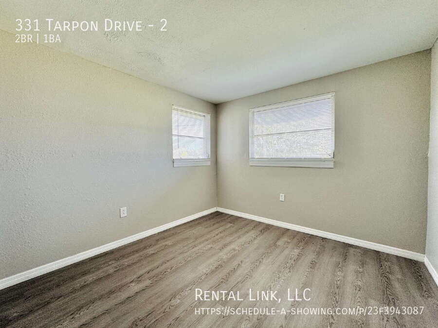 Building Photo - 331 Tarpon Dr