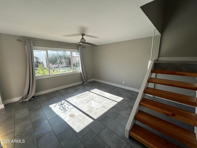 Building Photo - 2927 E Fairmount Ave