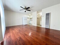 Building Photo - 338-340 University Place