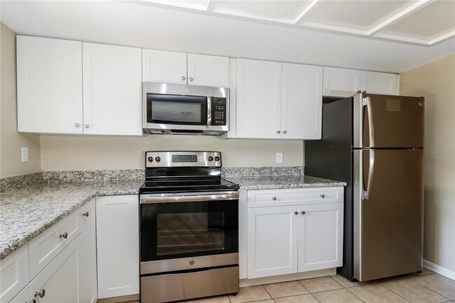 Building Photo - 37 Harbor Oaks Cir