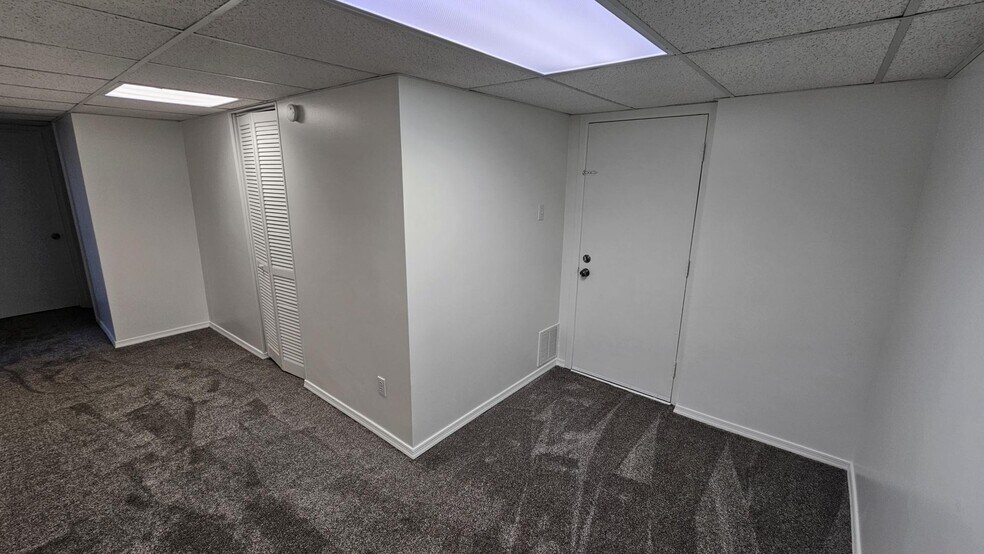 Building Photo - 1204 E 9520 S